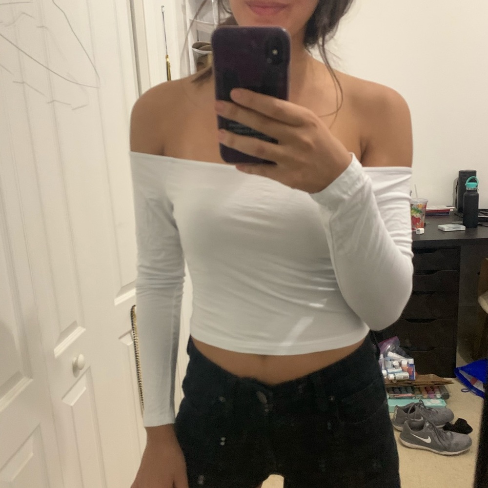 White off the shoulder crop top